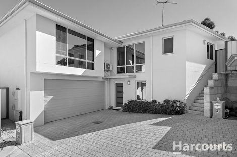 Property photo of 2 Tralee Place Meadow Springs WA 6210