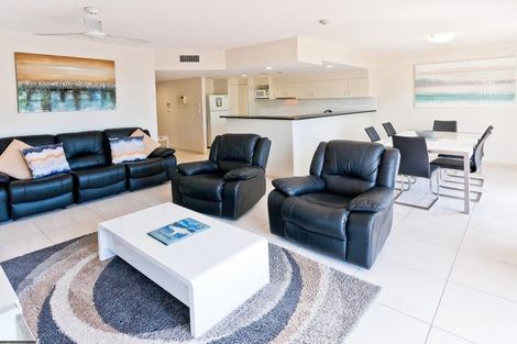 Property photo of 2/397 Esplanade Torquay QLD 4655