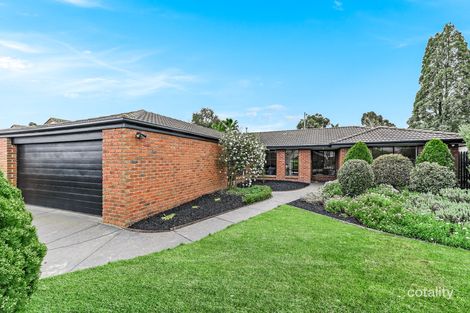 Property photo of 5 Roxby Court Berwick VIC 3806