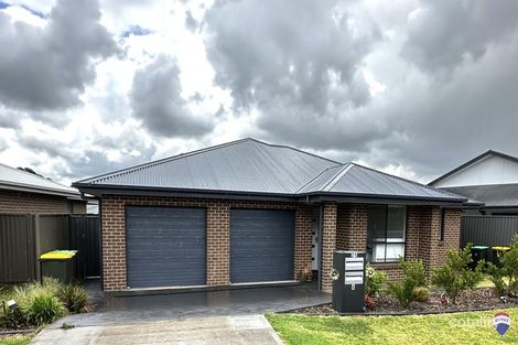 Property photo of 25/25A Janice Drive Tahmoor NSW 2573