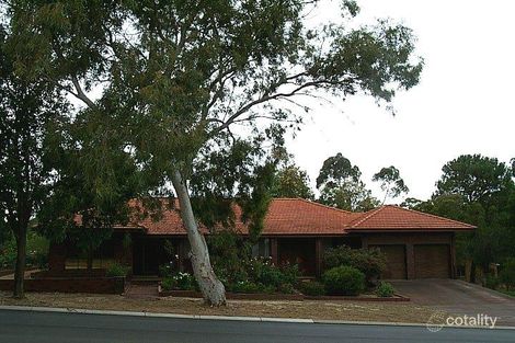 6 Sanderson Rd, Lesmurdie, WA 6076