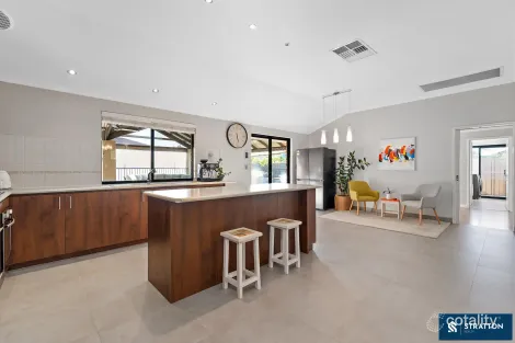 145 CAMPBELL RD, CANNING VALE, WA 6155