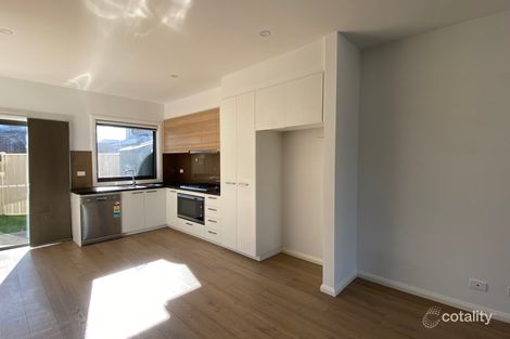 2/138-140 St Vigeons Rd, Reservoir, VIC 3073