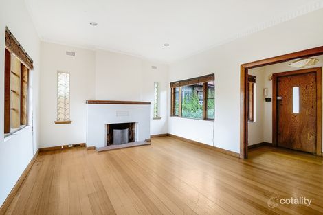 Property photo of 6/18 Marine Parade St Kilda VIC 3182