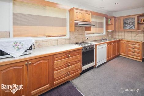 Property photo of 2 Thredbo Court Dandenong North VIC 3175