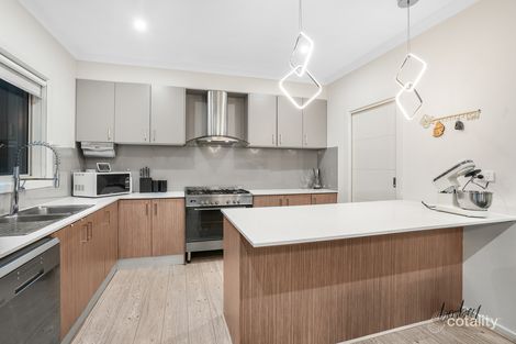 Property photo of 21 Whitebark Street Wollert VIC 3750