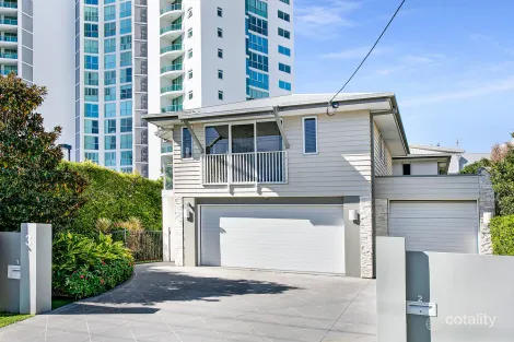 1/3 Labrador St, Labrador, QLD 4215