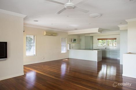 Property photo of 8 Melbourne Avenue Camp Hill QLD 4152