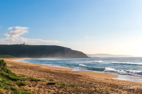 Property photo of 4 Ocean Road Palm Beach NSW 2108