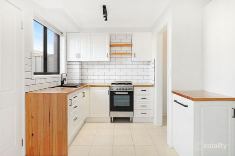 Property photo of 4/1 The Avenue Bellambi NSW 2518