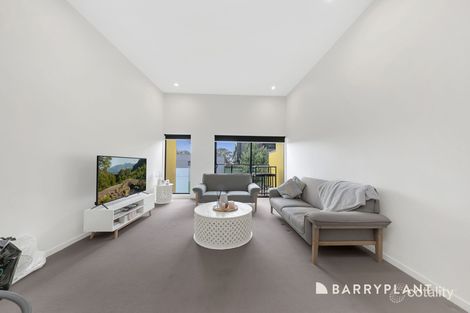 Property photo of 30 Gorman Drive Mill Park VIC 3082