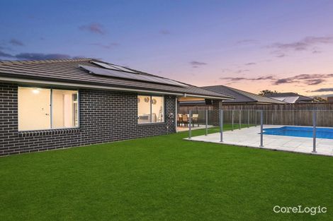 Property photo of 27 Caledonia Crescent Gledswood Hills NSW 2557