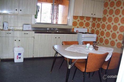 Property photo of 6 Fulham Grove Reservoir VIC 3073