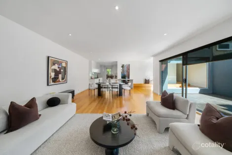 Property photo of 2 Aintree Road Glen Iris VIC 3146