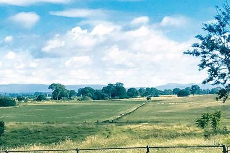 33 Allan Creek Rd, Gleneagle, QLD 4285