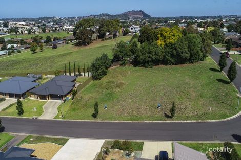 Property photo of 10 King Grove Mount Gambier SA 5290