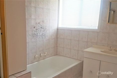 Property photo of 33 Hedgeley Road Kealba VIC 3021