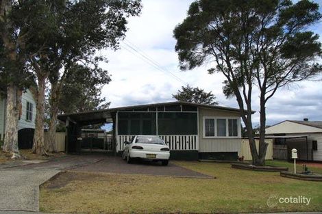 17 Kippax St, Warilla, NSW 2528