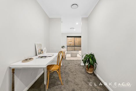 Property photo of 16 Steamcruiser Drive Chisholm NSW 2322