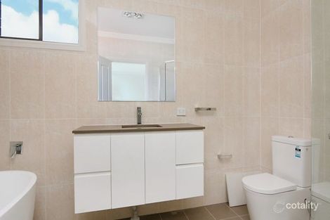 Property photo of 33 Jay Avenue Belfield NSW 2191