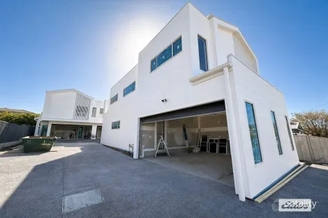 38 Kingston St, Oak Flats, NSW 2529