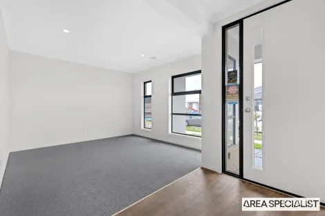 Property photo of 4 Benson Drive Werribee VIC 3030