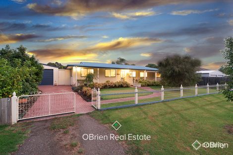 Property photo of 2 Harewood Street Tooradin VIC 3980