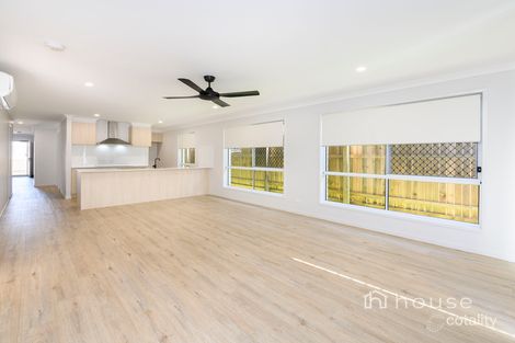 Property photo of 29 Bowerbird Street Deebing Heights QLD 4306