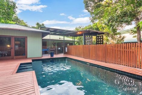 4/4 Barklya Cl, Kamerunga, QLD 4870