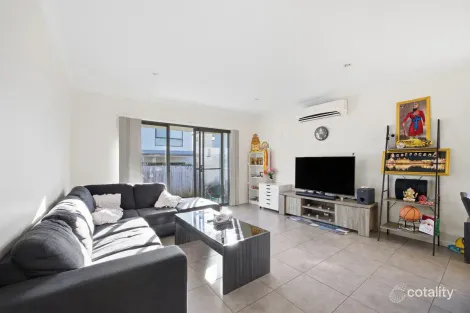 Property photo of 18 Garden Road Coomera QLD 4209