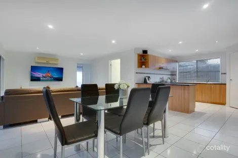 Property photo of 17 Middleham Close Cranbourne West VIC 3977