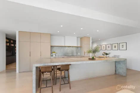 Property photo of 1 Balmoral Drive Castle Hill QLD 4810