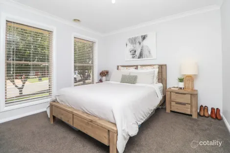 Property photo of 1 Evatt Street Lloyd NSW 2650