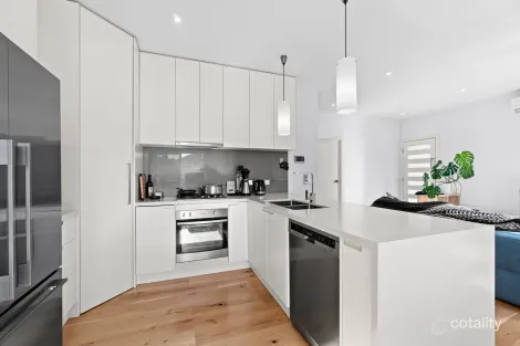 Property photo of 2 Azalea Avenue Brooklyn VIC 3012