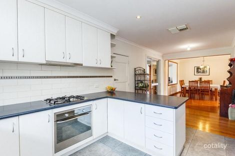 Property photo of 28 Valentine Crescent Sale VIC 3850