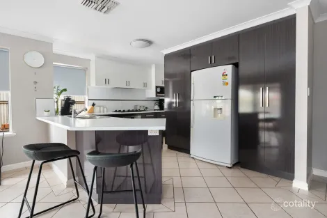 Property photo of 14 Mosconi Circle Somerville WA 6430