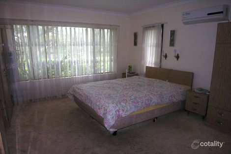 Property photo of 19 Natuna Avenue Budgewoi NSW 2262