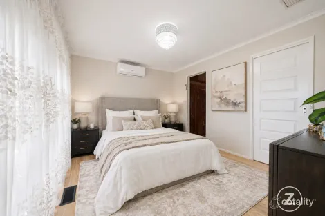 Property photo of 19 Weeden Crescent Hallam VIC 3803