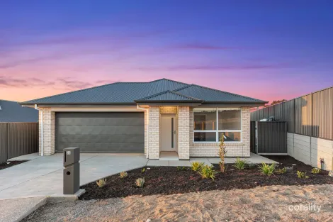 33 Whitford Rd, Craigmore, SA 5114