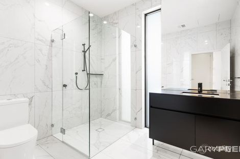 Property photo of 12 Sylverly Grove Caulfield VIC 3162