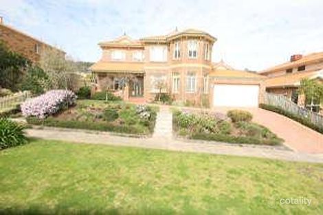 22 Camphor Cl, Lysterfield, VIC 3156