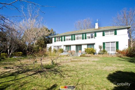 17 Canterbury Cres, Deakin, ACT 2600