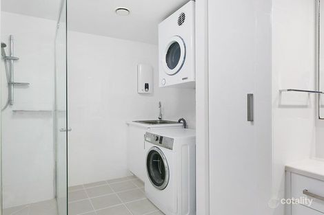 Property photo of 102/2 Victoria Parade Rockhampton City QLD 4700