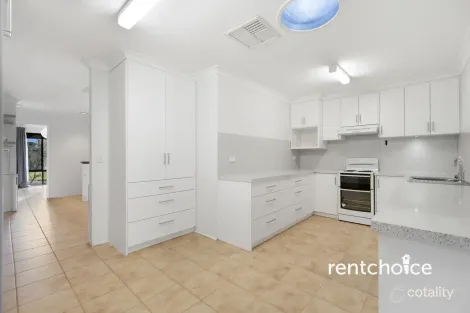 14a Nerrima Ct, Cooloongup, WA 6168