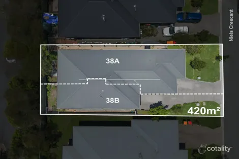 38a/38b Niels Cres, Park Ridge, QLD 4125