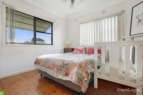 Property photo of 39 Waples Road Unanderra NSW 2526