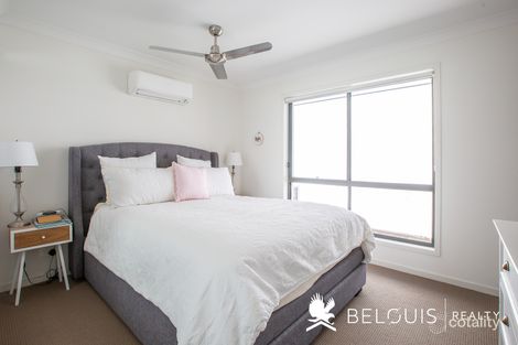 Property photo of 13 Oxenham Circuit Augustine Heights QLD 4300