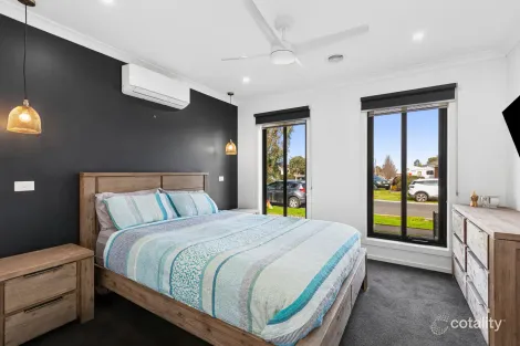 Property photo of 30 Stringybark Avenue Wallan VIC 3756