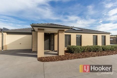 Property photo of 1/31 Syme Road Pakenham VIC 3810