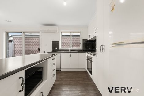 Property photo of 5 Carman Loop Macgregor ACT 2615